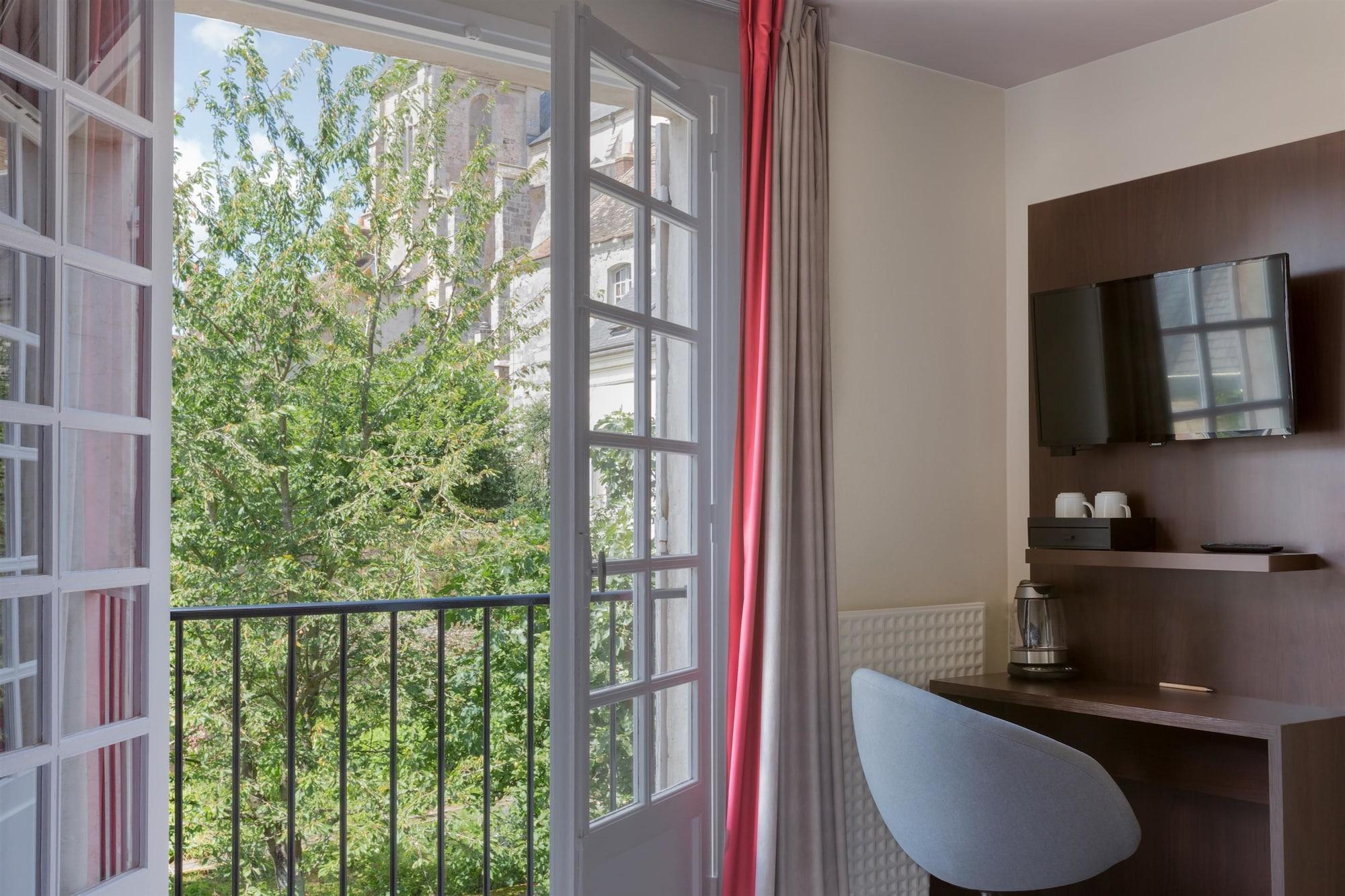 Best Western Blanche De Castille Dourdan Exterior photo