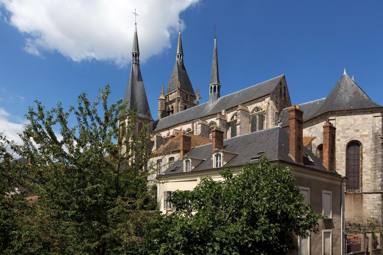Best Western Blanche De Castille Dourdan Exterior photo