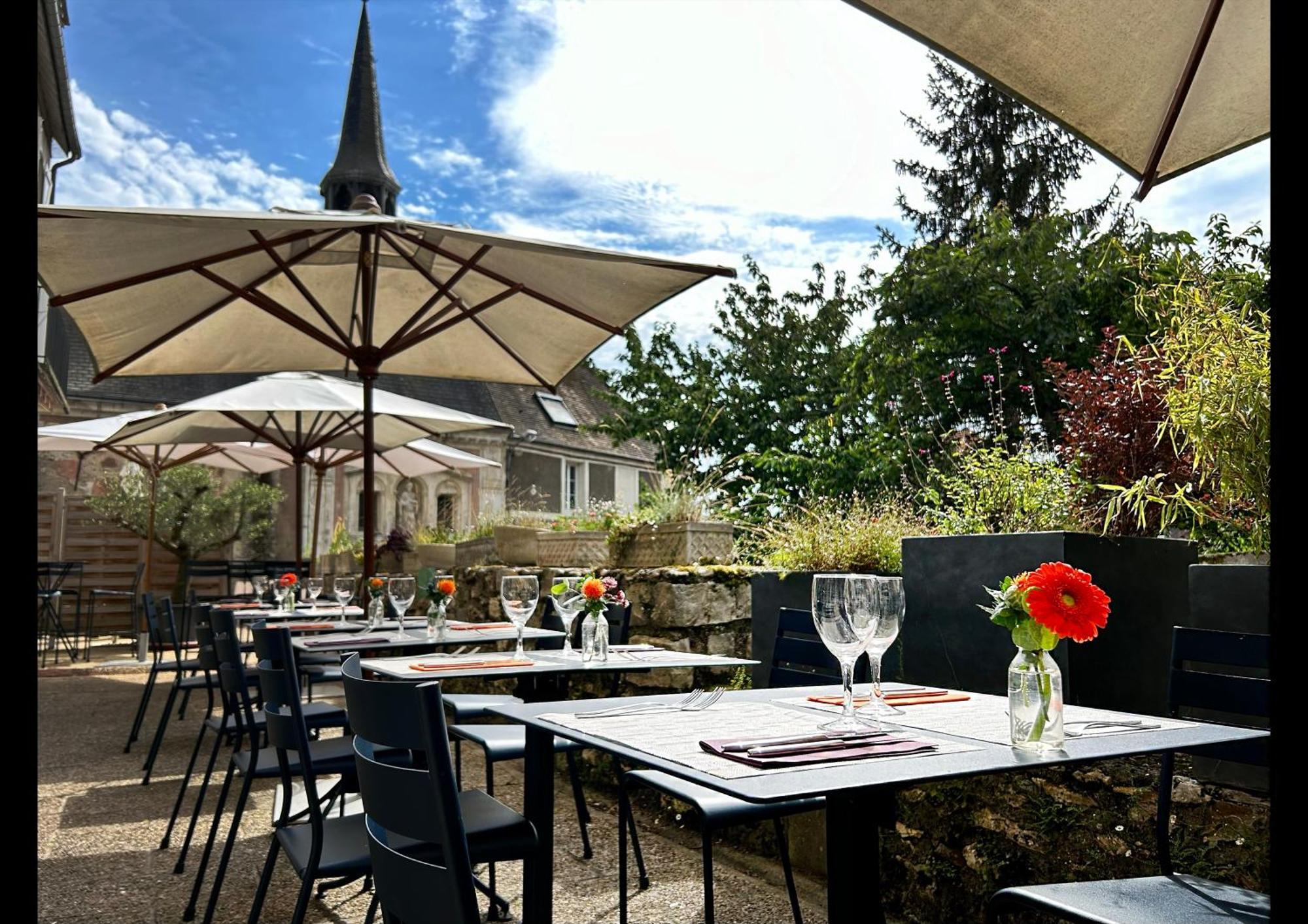 Best Western Blanche De Castille Dourdan Exterior photo