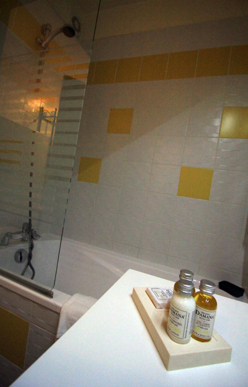 Best Western Blanche De Castille Dourdan Exterior photo
