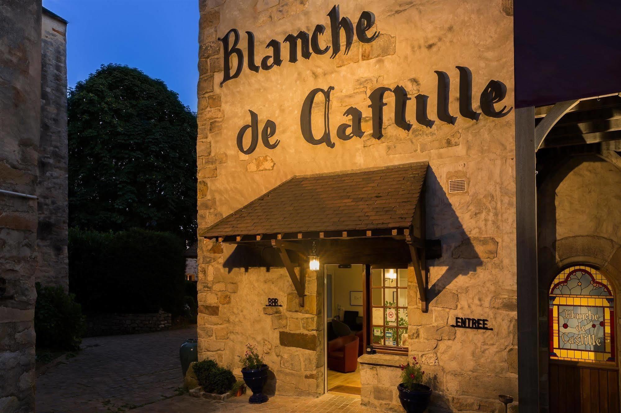 Best Western Blanche De Castille Dourdan Exterior photo
